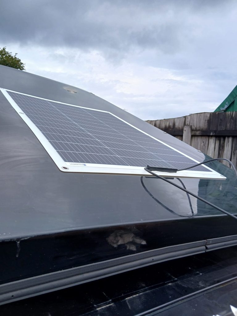 Nissan Elgrand Solar Panel Installation