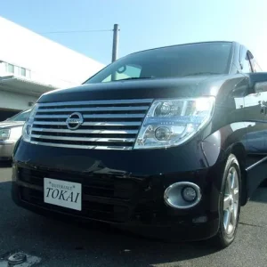 Nissan Elgrand E51 2.5 V6 Petrol Automatic – Japanese Import Campervan for Sale