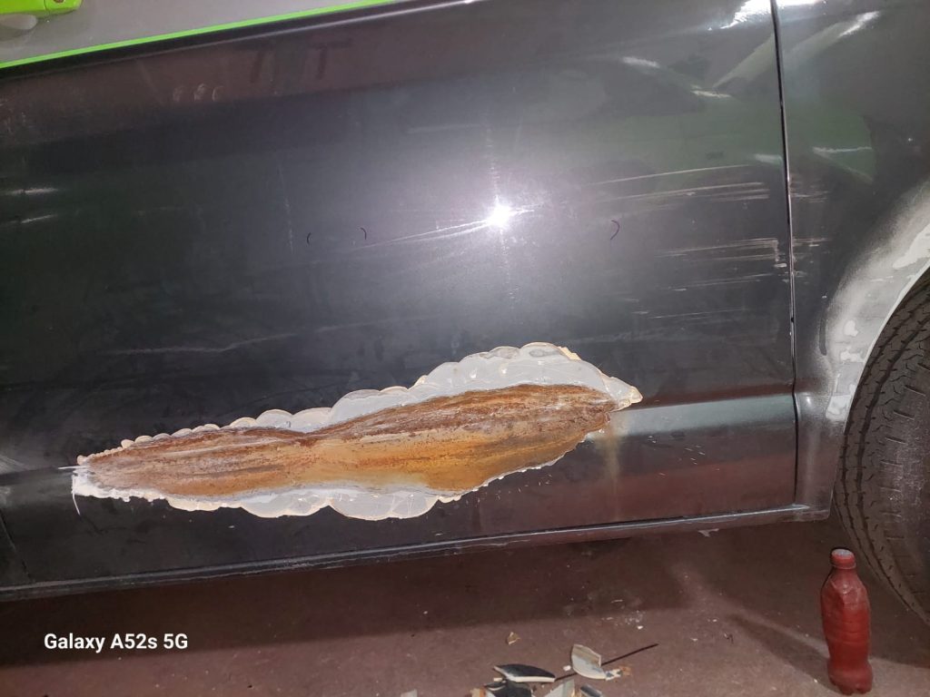 Filler Crack VW Transporter