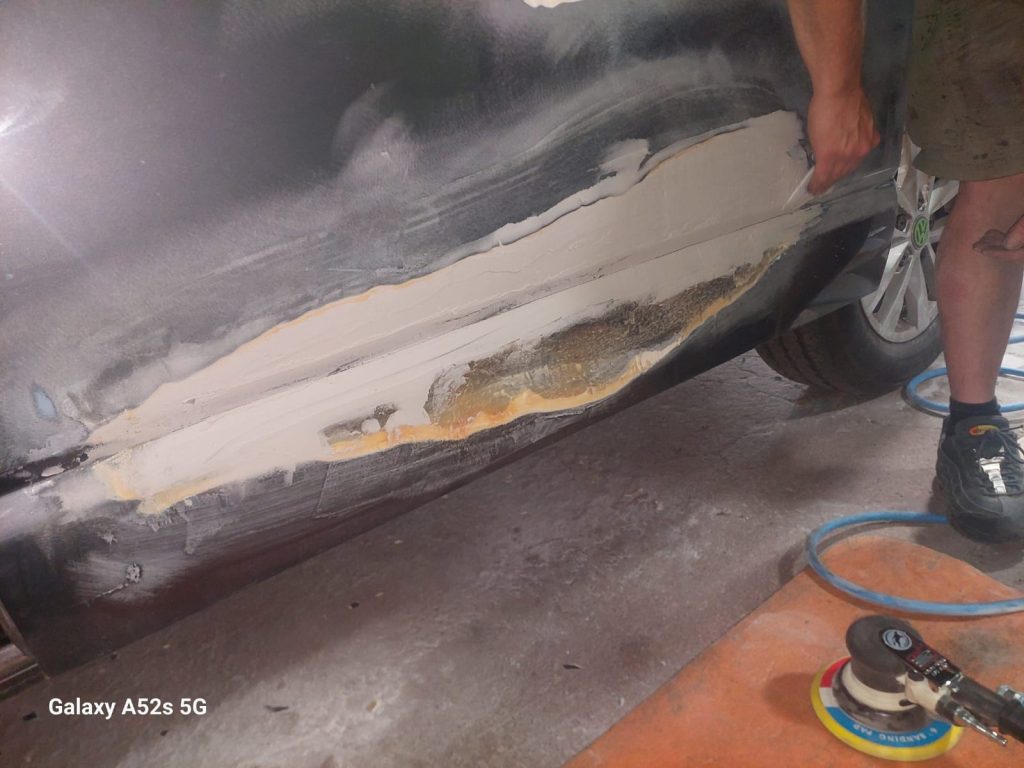 Filler Removal on VW Transporter