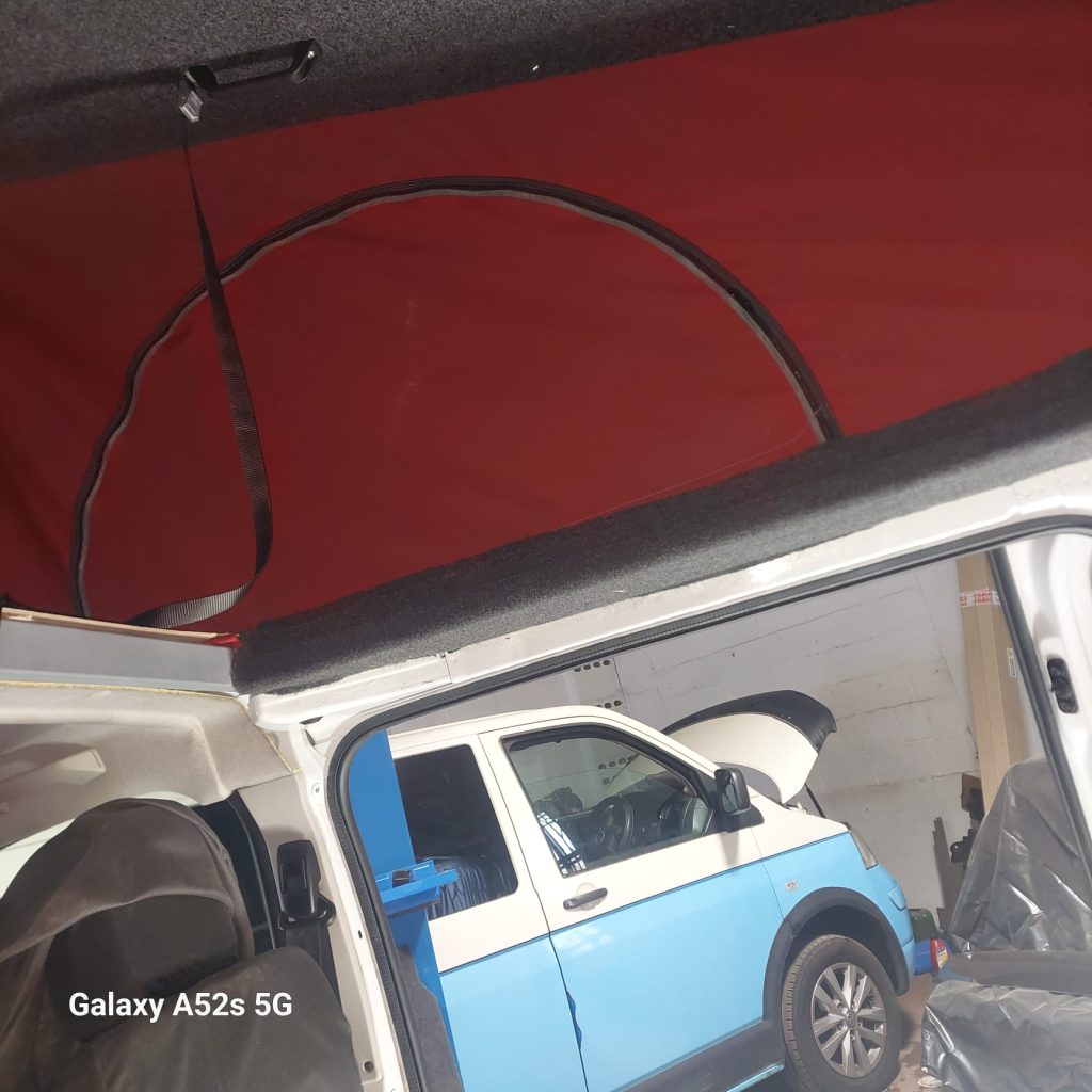 Pop Top roof for Vivaro Anthracite carpet lining 