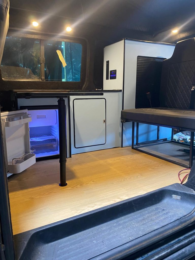 VW T5 with a full campervan electrical setup