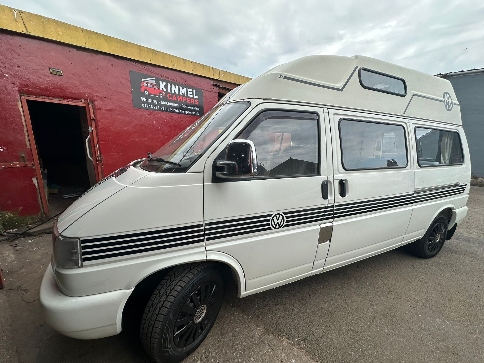VW T4 Cam Belt & Water Pump Change by Kinmel Campers